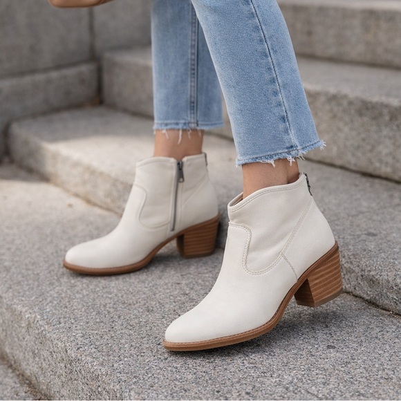 Sofft Shoes - Sofft Aisley Beige Leather Ankle Boots Leather Zip Booties Size 6.5